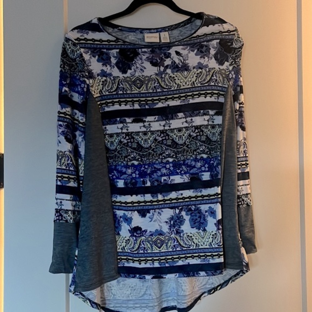 Chico’s multicolored blue print long sleeve pull over shirt size 1 / US 8